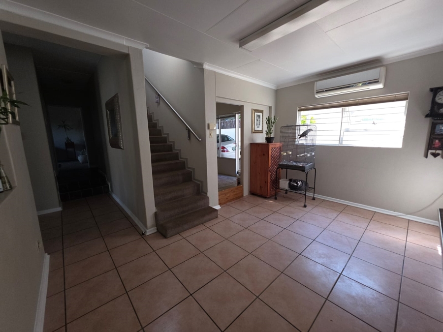 3 Bedroom Property for Sale in Baysvalley Free State